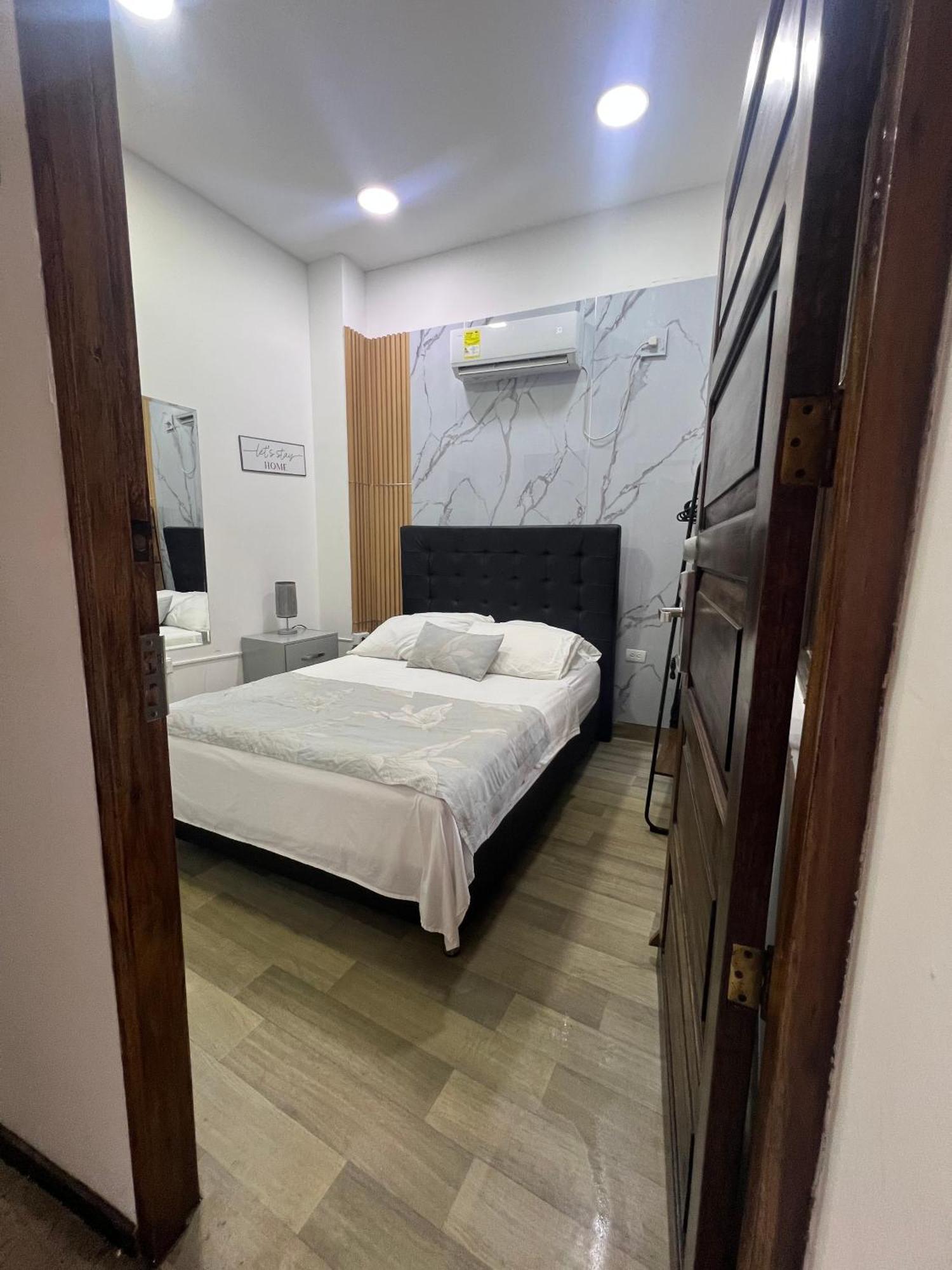 Santa Alejandria Hotel — Photos 1